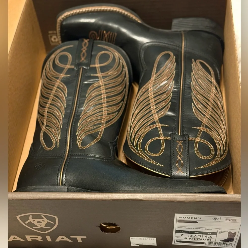 Ariat Women’s Black and Tan Western Boots - Picture 3 of 6